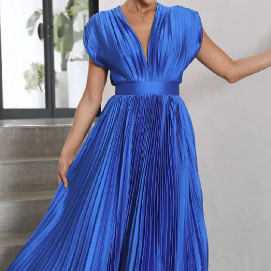 Ellis & Johnson™ | Timeless Pleated Midi Dress