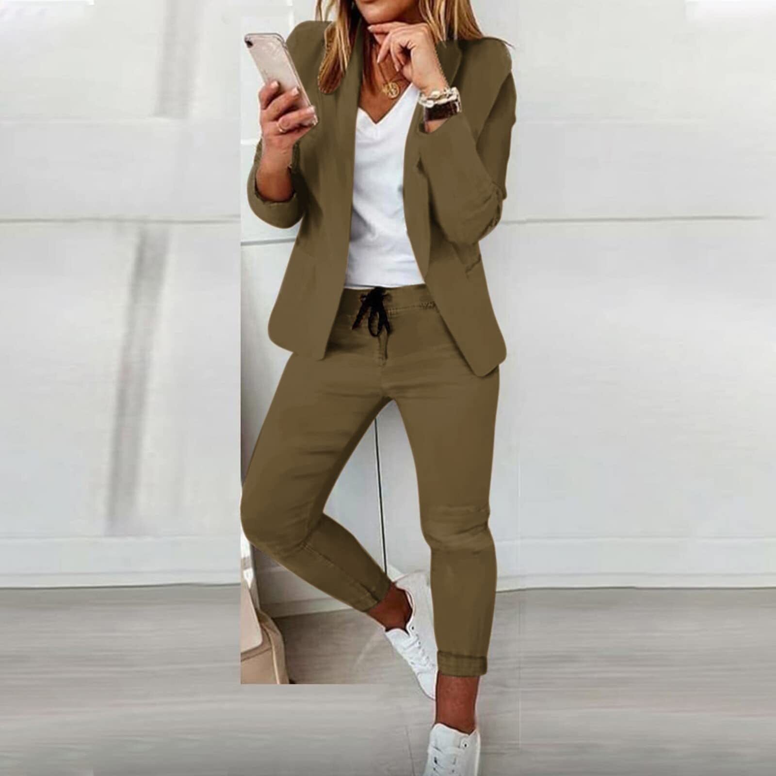 Clara | Suit