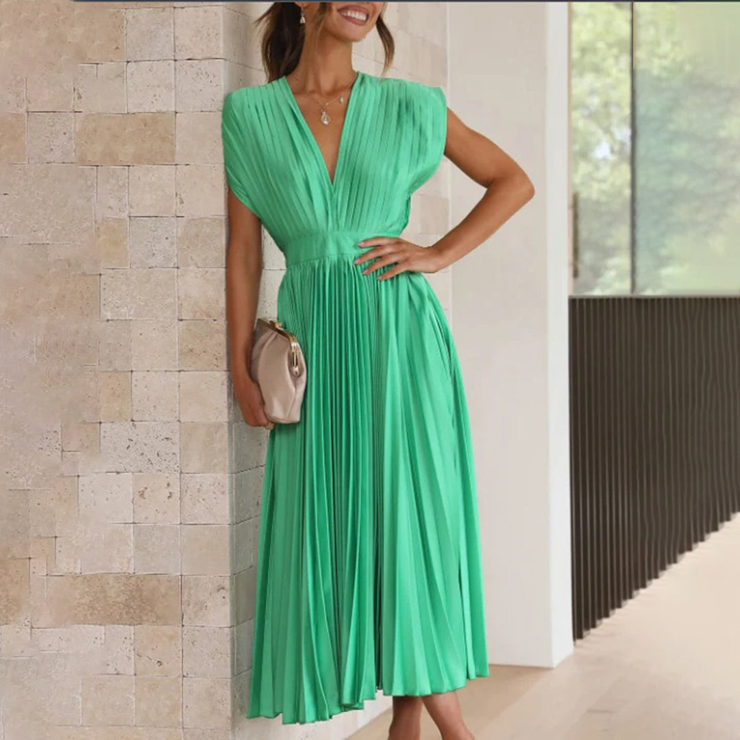 Ellis & Johnson™ | Timeless Pleated Midi Dress