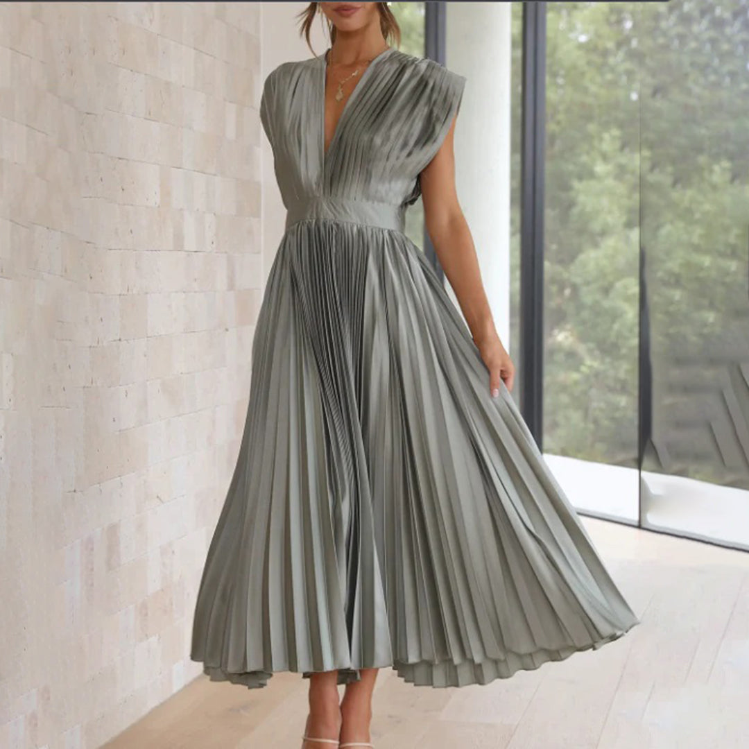 Ellis & Johnson™ | Timeless Pleated Midi Dress