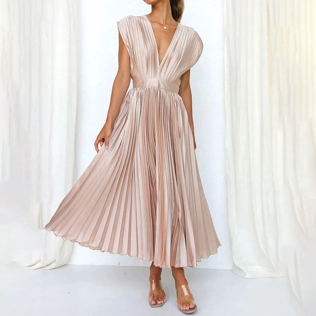 Ellis & Johnson™ | Timeless Pleated Midi Dress