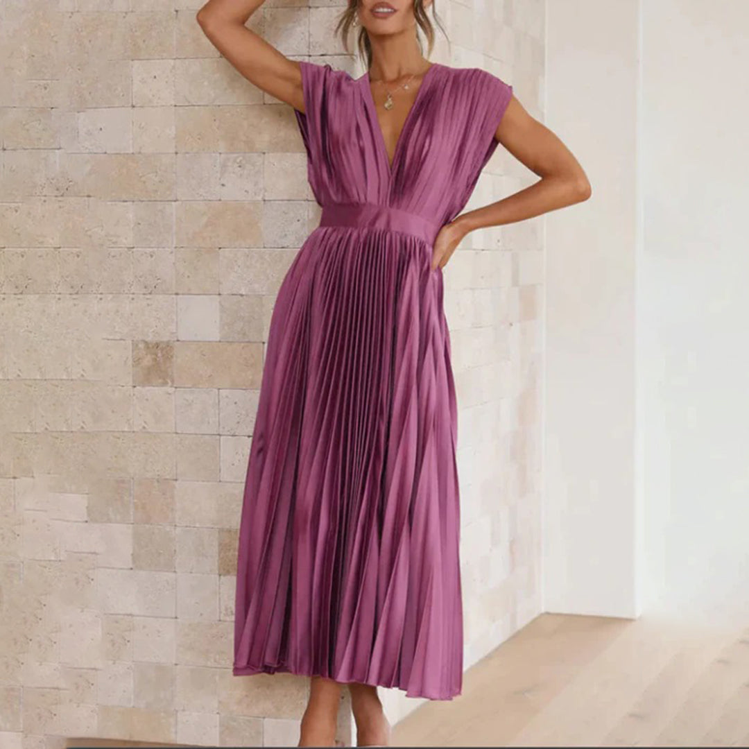 Ellis & Johnson™ | Timeless Pleated Midi Dress