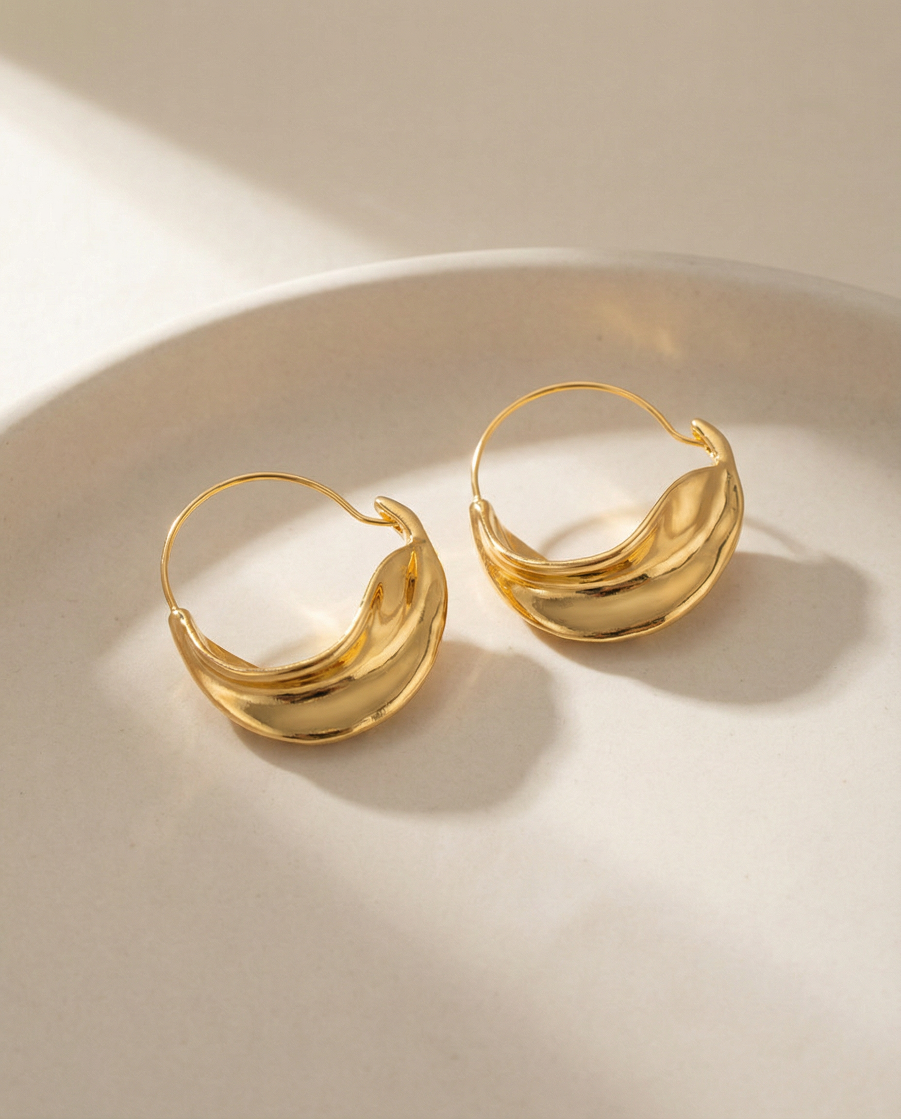 Maris Shell Earrings