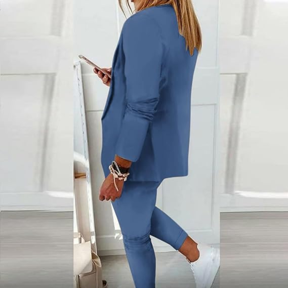 Clara | Suit