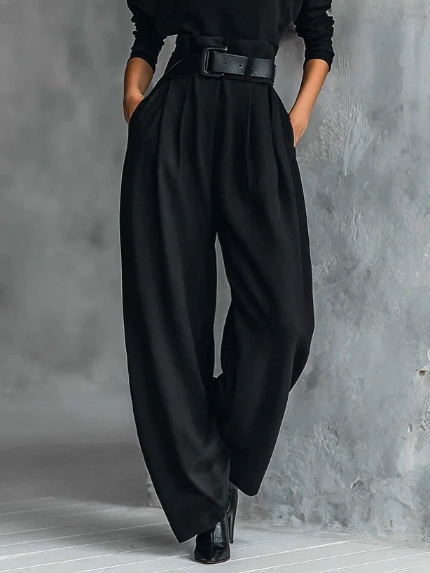 Nolya | Turtleneck Sweater & Straight Pants