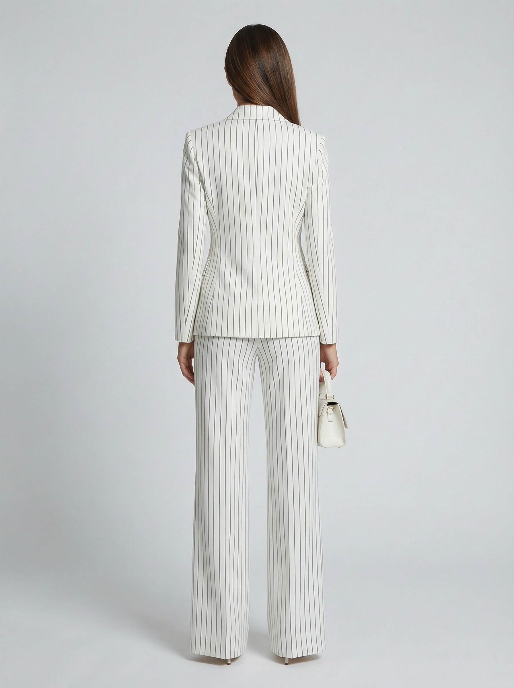 Victoria - Elegant Diplomatic Suit